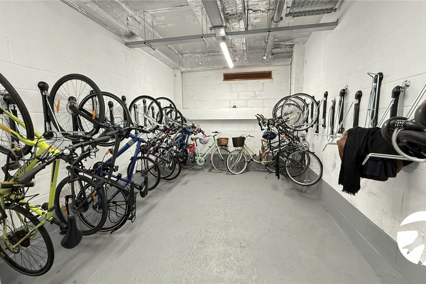 1 bedroom property for sale in London | Robinson Jackson