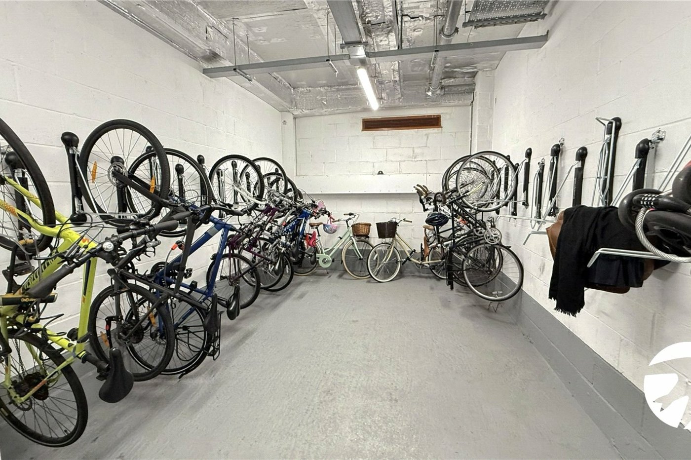 1 bedroom property for sale in London | Robinson Jackson