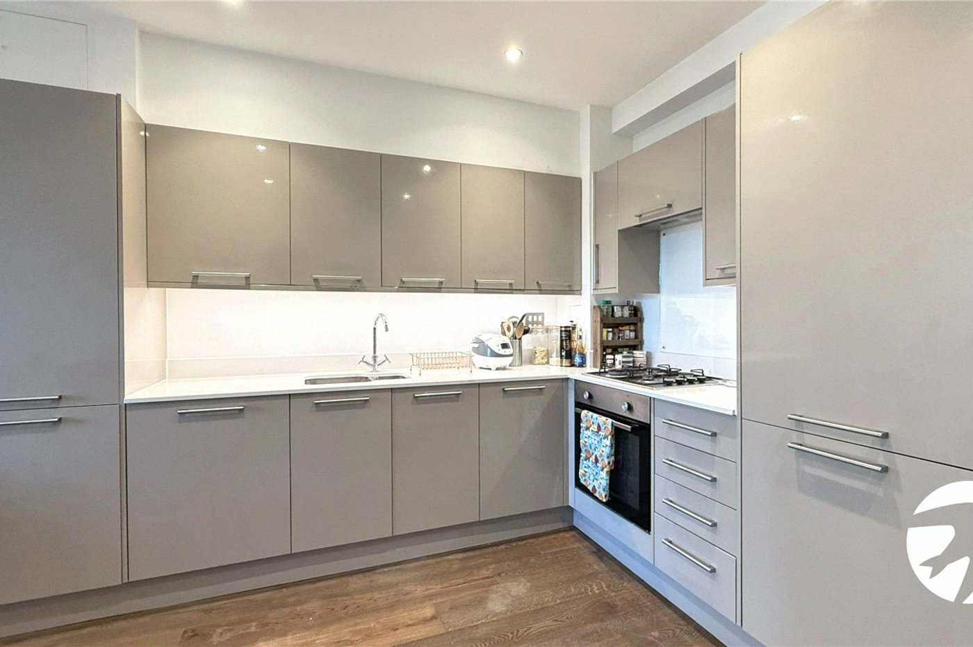 1 bedroom property for sale in London | Robinson Jackson