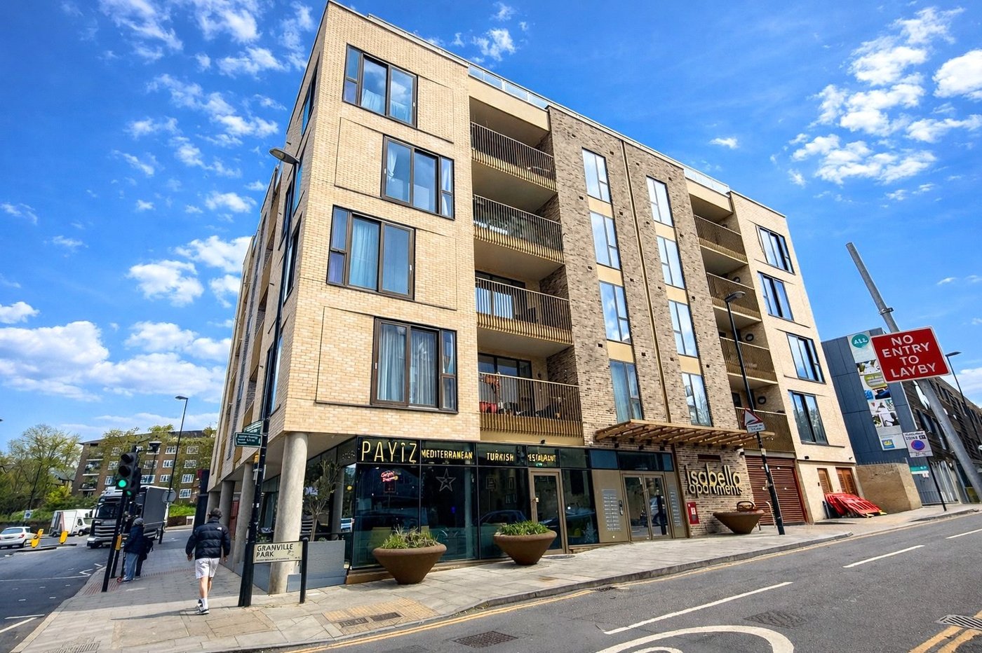 2 bedroom property for sale in London | Robinson Jackson