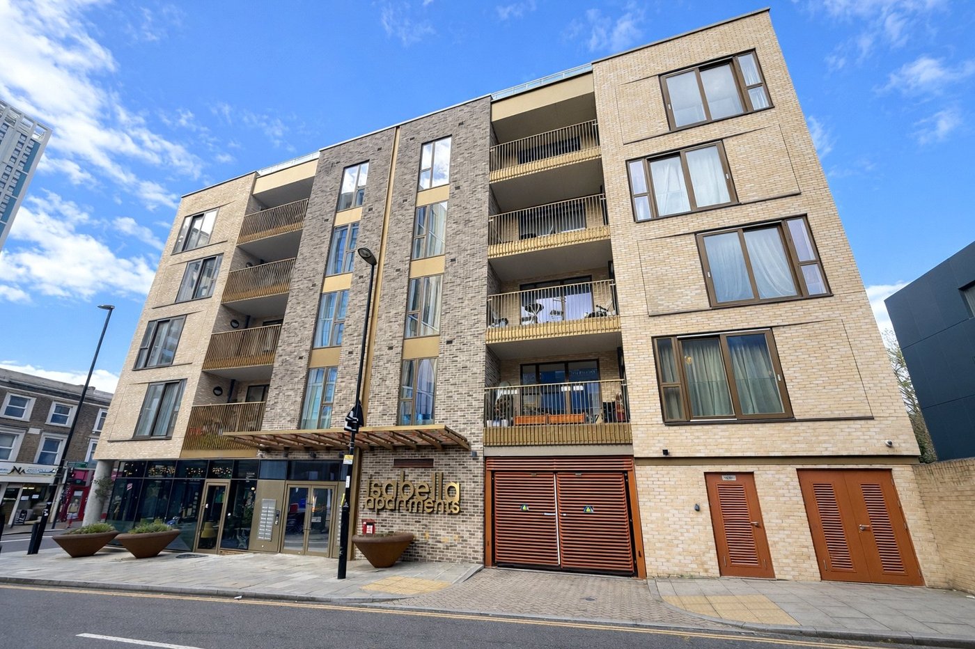 2 bedroom property for sale in London | Robinson Jackson
