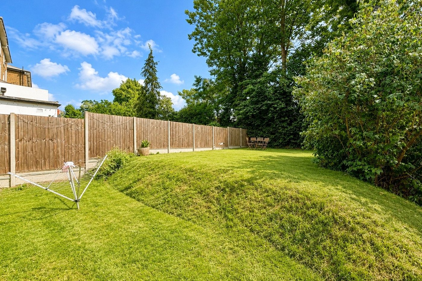 2 bedroom property for sale in London | Robinson Jackson