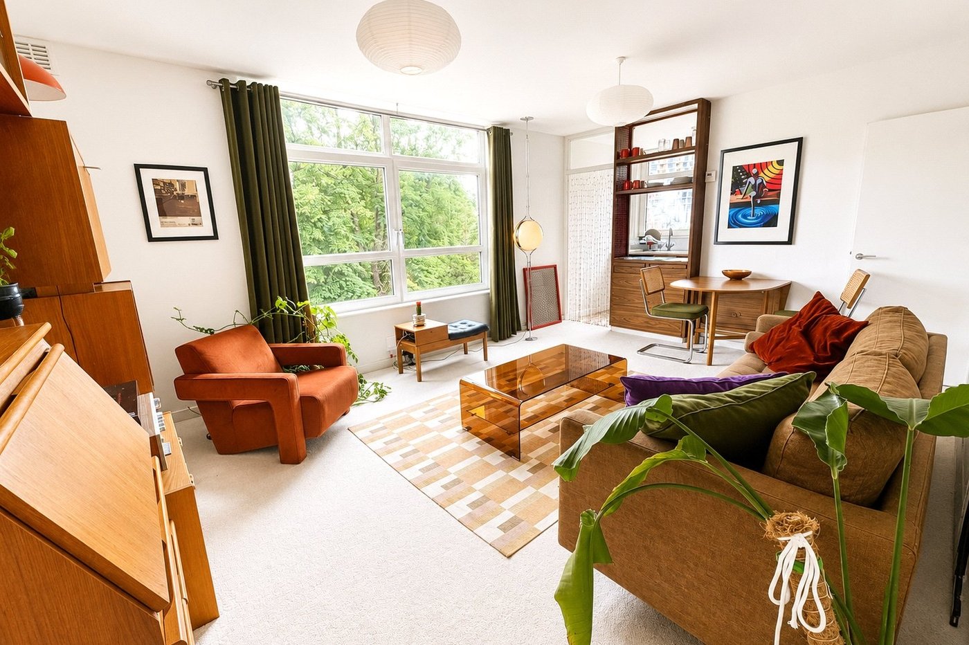 2 bedroom property for sale in London | Robinson Jackson