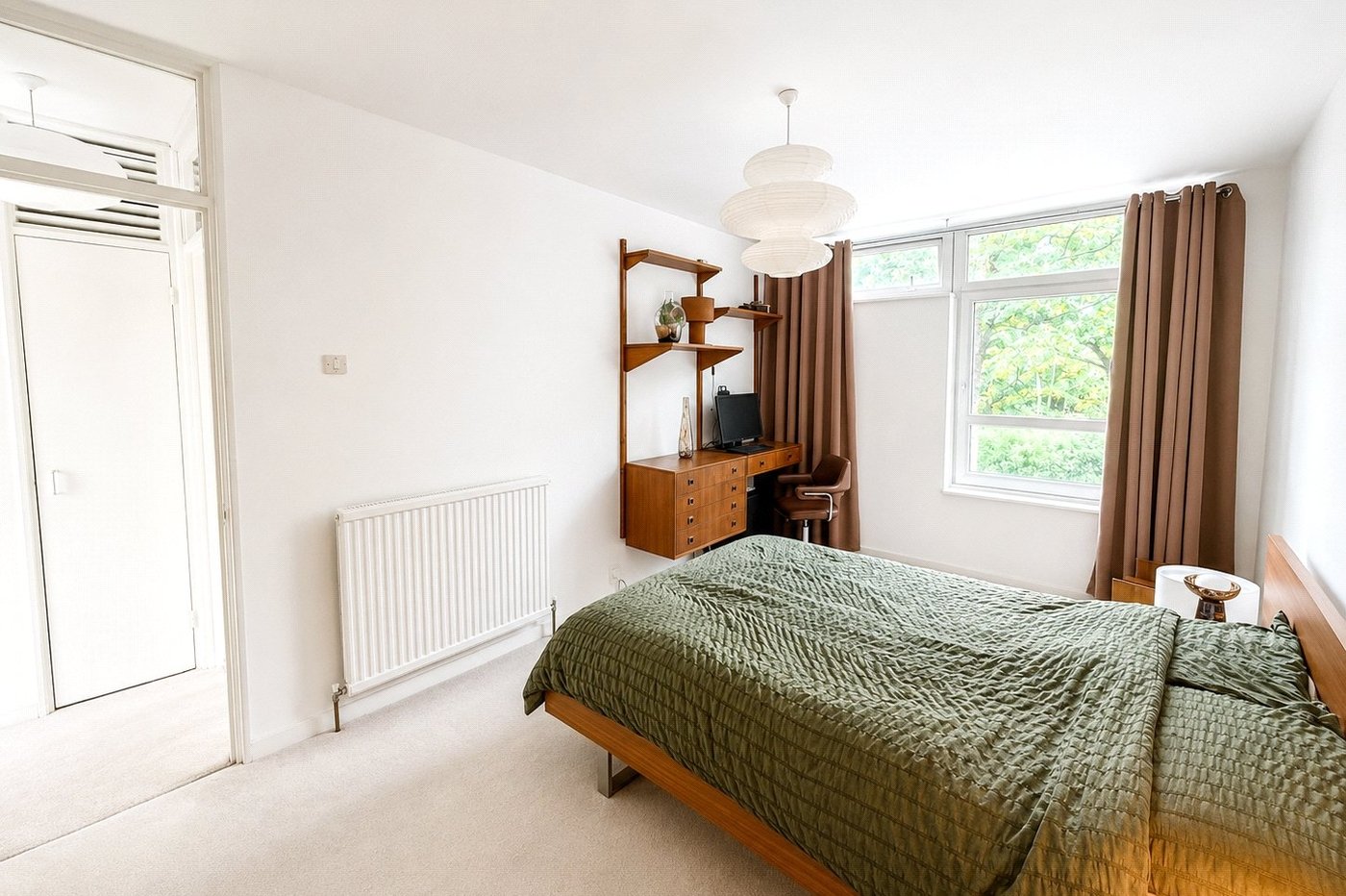 2 bedroom property for sale in London | Robinson Jackson