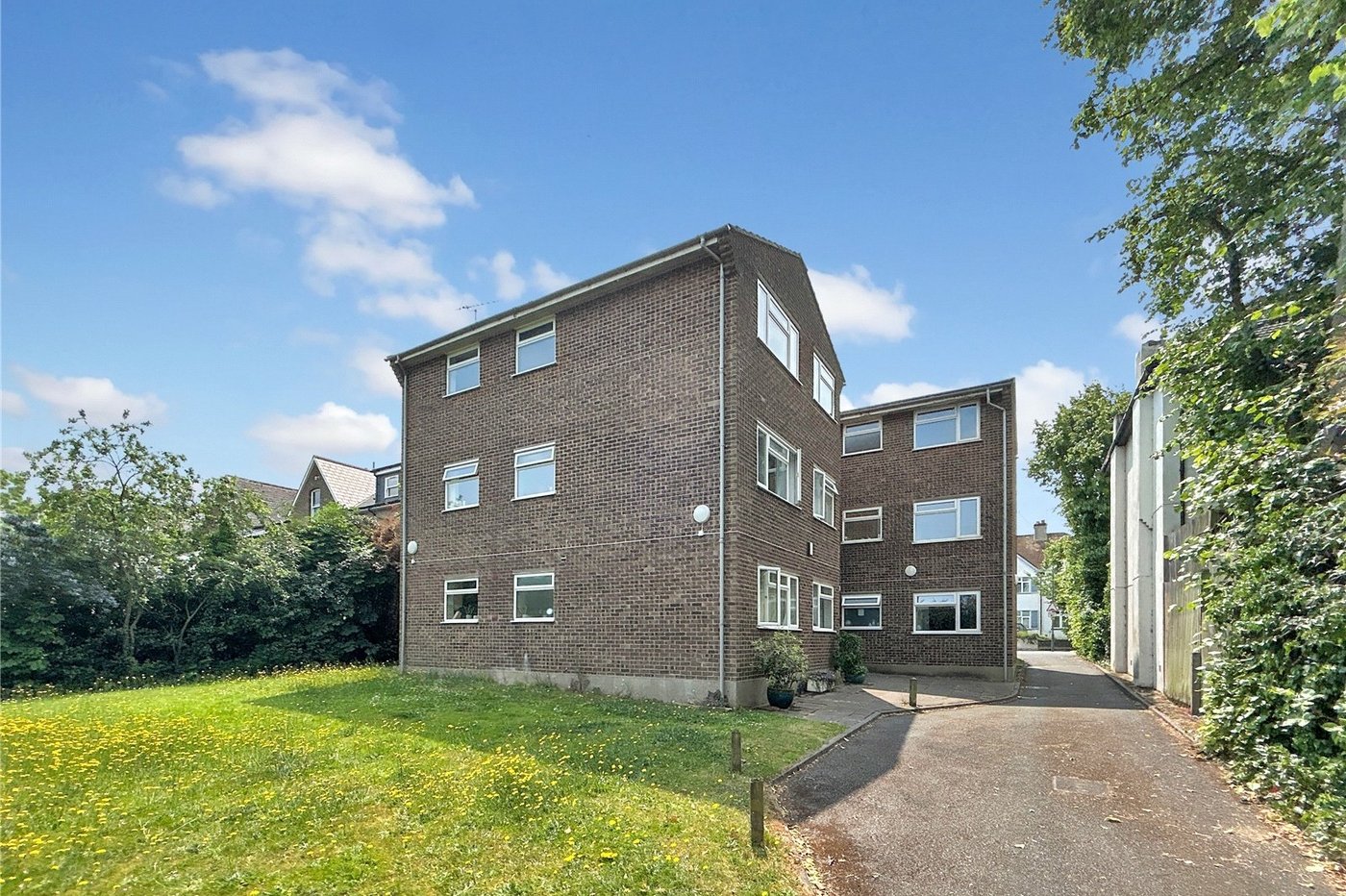 2 bedroom property for sale in Sidcup | Robinson Jackson