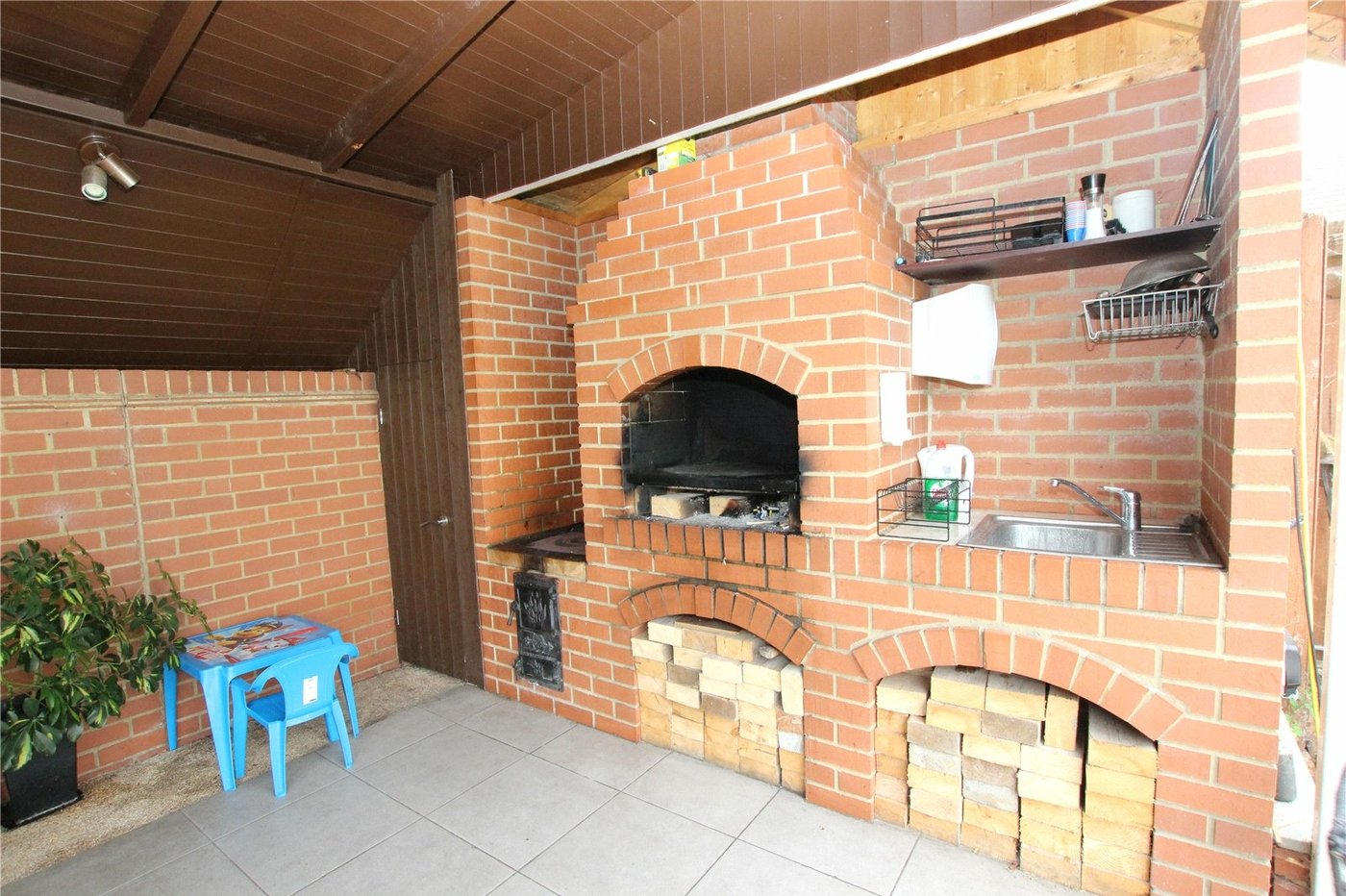 4 bedroom house for sale in Thamesmead | Robinson Jackson