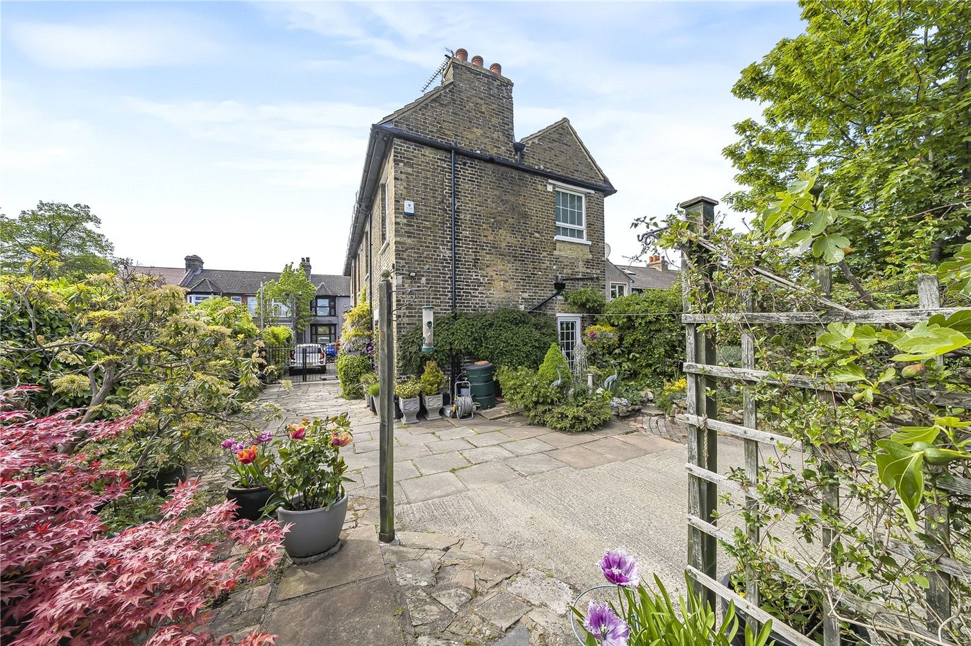 6 bedroom house for sale in Dartford | Robinson Jackson