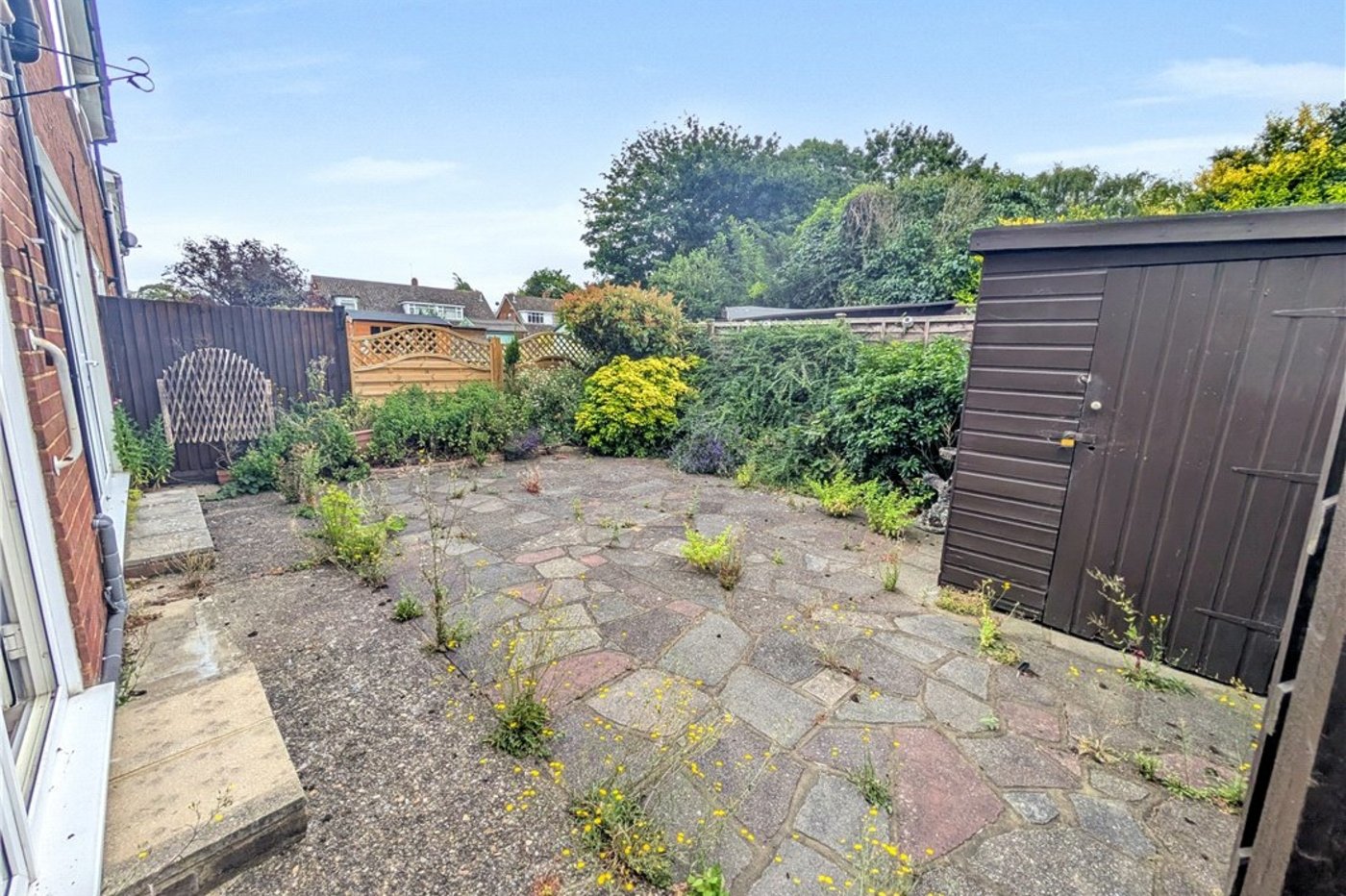 2 bedroom property for sale in Farnborough | Robinson Jackson