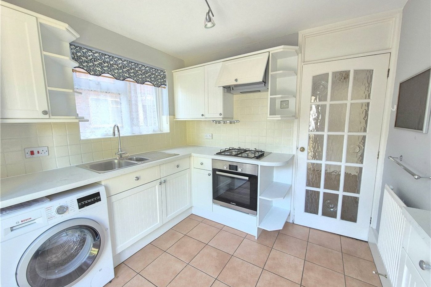 2 bedroom property for sale in Farnborough | Robinson Jackson