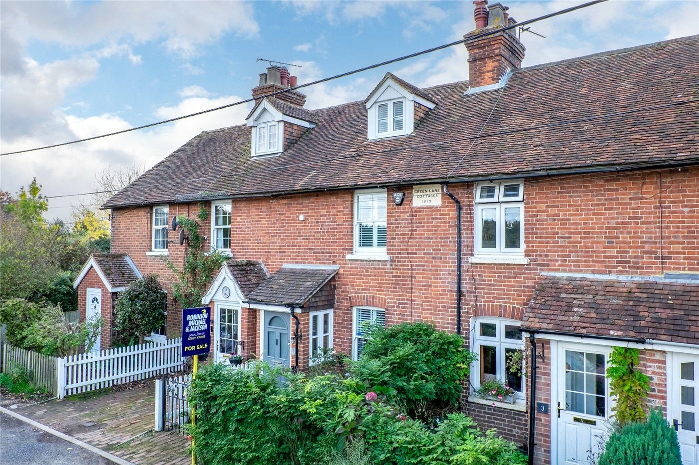 2 bedroom house for sale in Green Lane | Robinson Michael & Jackson