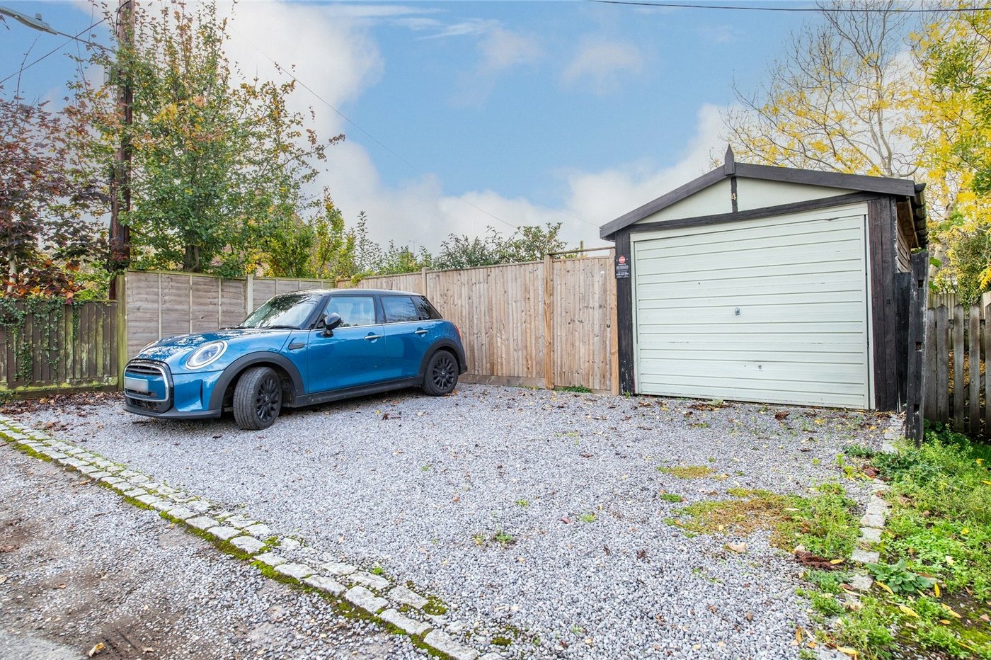 2 bedroom house for sale in Green Lane | Robinson Michael & Jackson