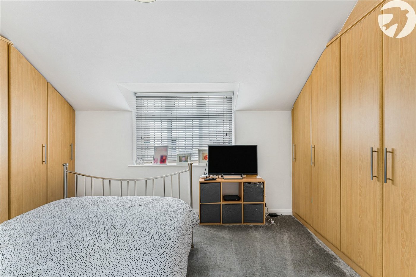 2 bedroom house for sale in Crayford | Robinson Jackson