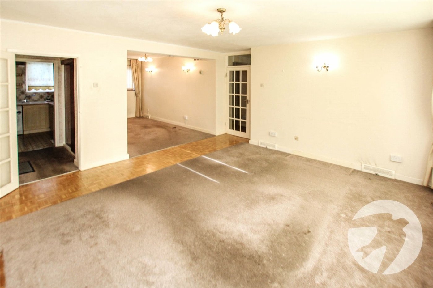 2 bedroom property for sale in London | Robinson Jackson