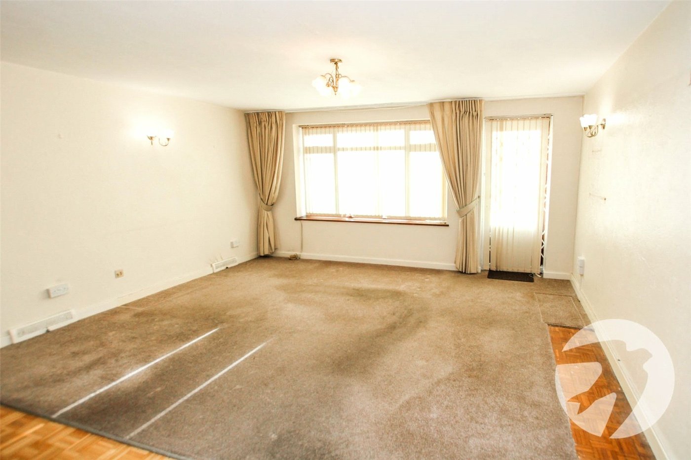 2 bedroom property for sale in London | Robinson Jackson