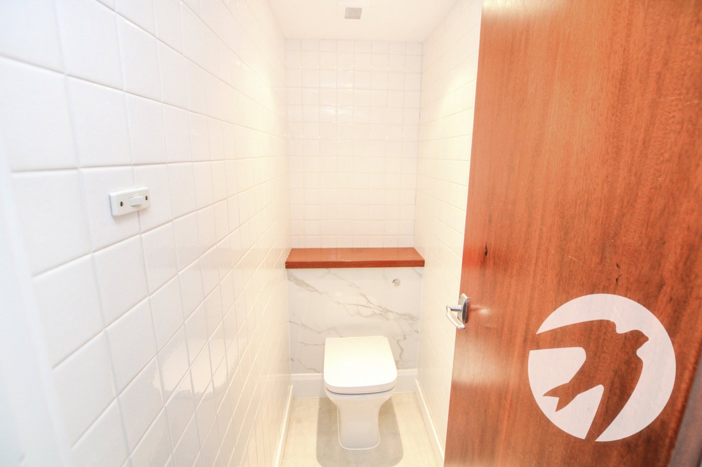 2 bedroom property for sale in London | Robinson Jackson