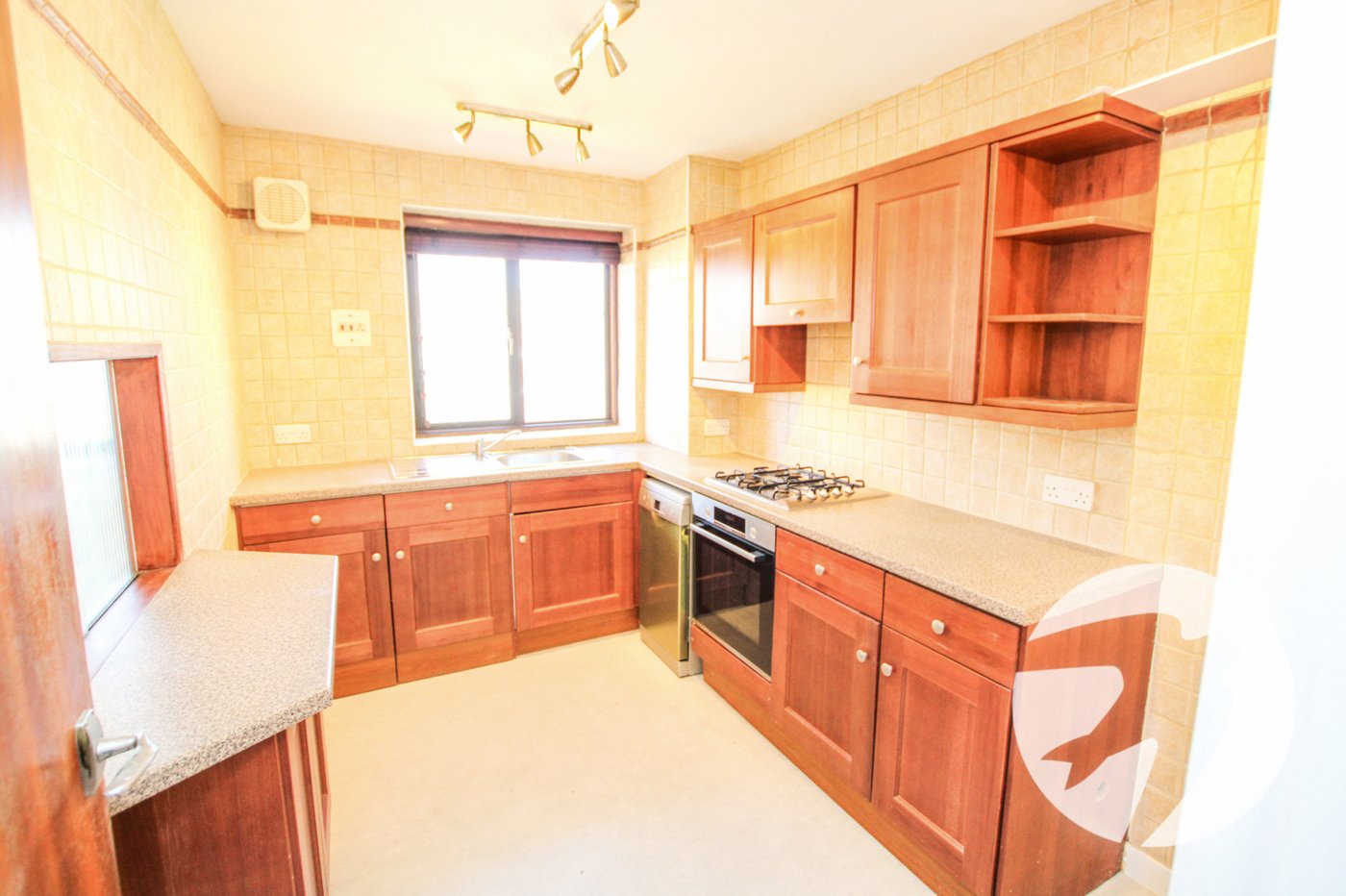 2 bedroom property for sale in London | Robinson Jackson
