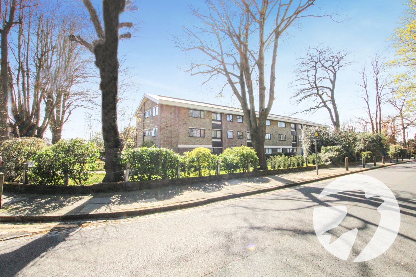 2 bedroom property for sale in London | Robinson Jackson