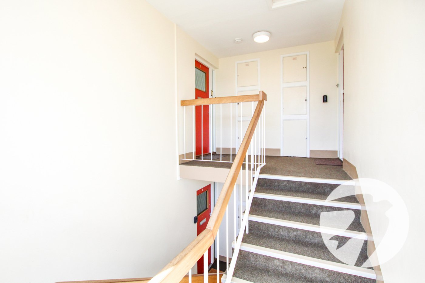 2 bedroom property for sale in London | Robinson Jackson