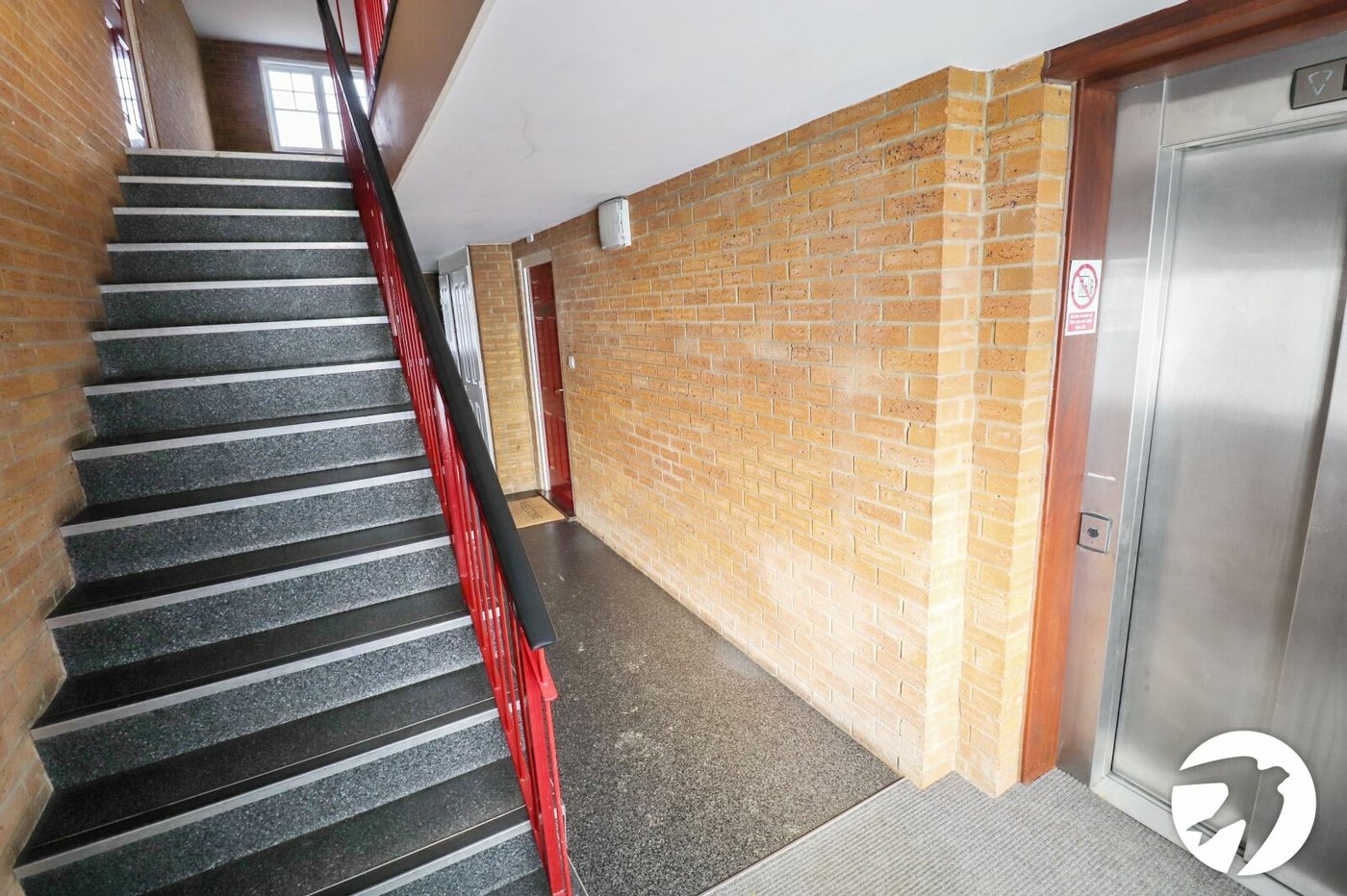 2 bedroom property for sale in London | Robinson Jackson