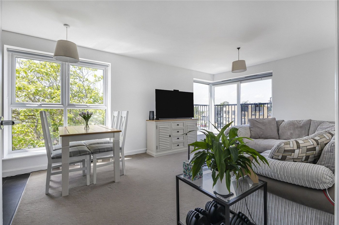 1 bedroom property for sale in Westwood | Robinson Michael & Jackson