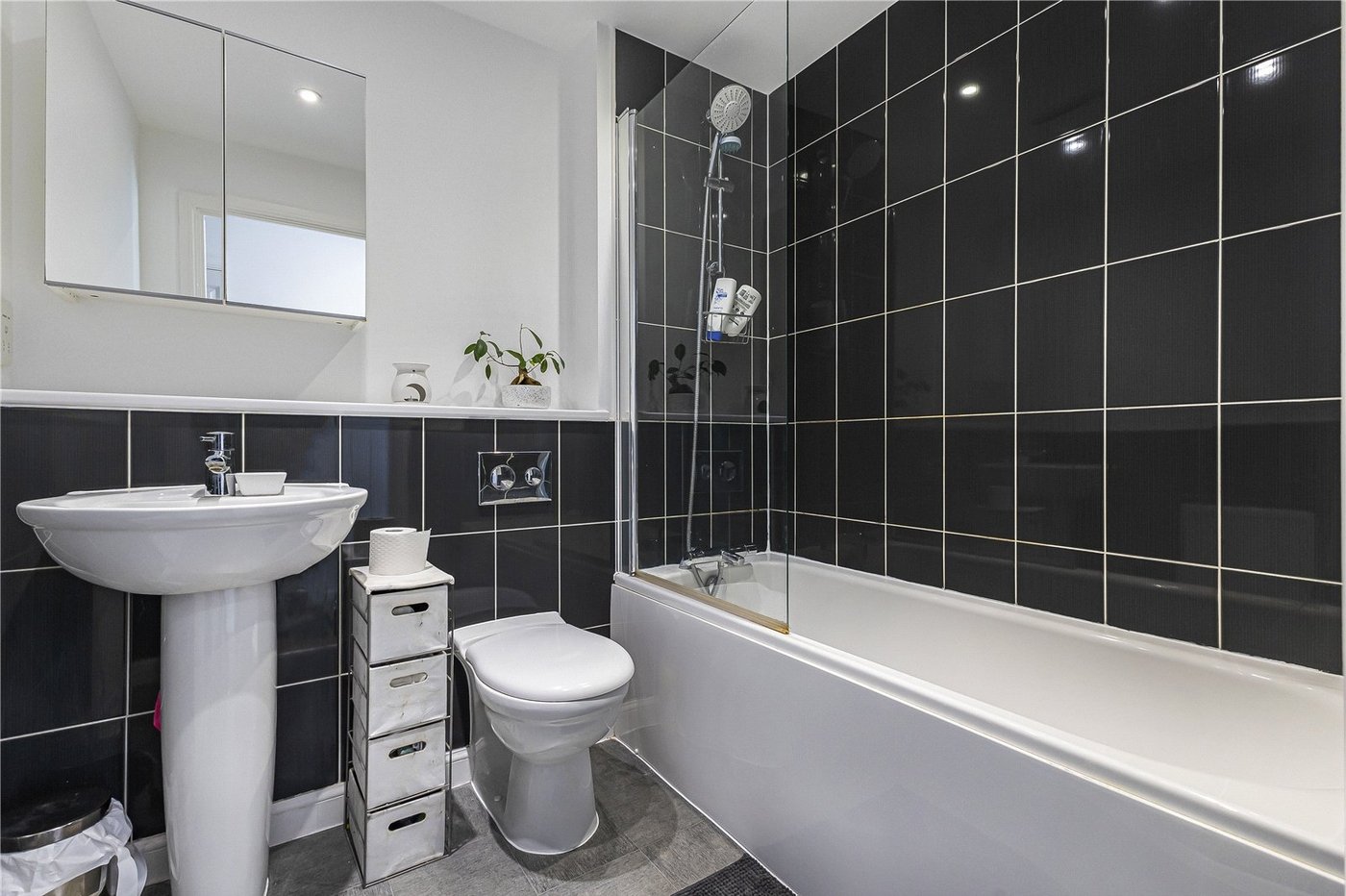 1 bedroom property for sale in Westwood | Robinson Michael & Jackson