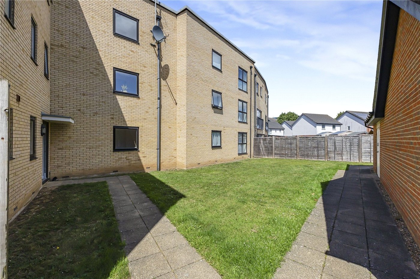 1 bedroom property for sale in Westwood | Robinson Michael & Jackson