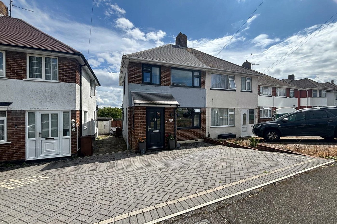 3 bedroom house for sale in Davis Estate | Robinson Michael & Jackson