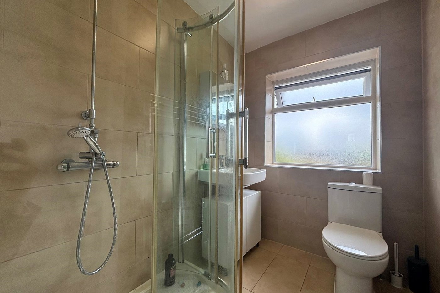 3 bedroom house for sale in Davis Estate | Robinson Michael & Jackson