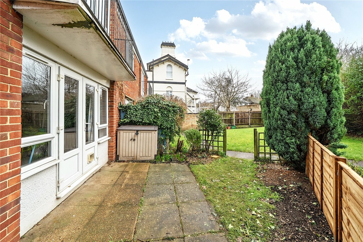 2 bedroom property for sale in 3 Westwood Hill | Robinson Jackson