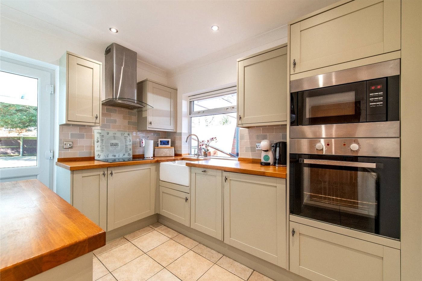 2 bedroom bungalow for sale in Weavering | Robinson Michael & Jackson