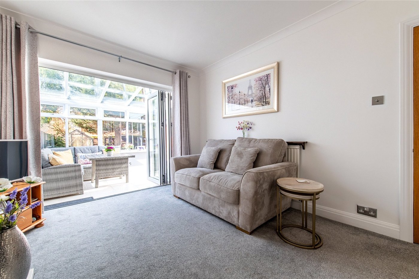 2 bedroom bungalow for sale in Weavering | Robinson Michael & Jackson