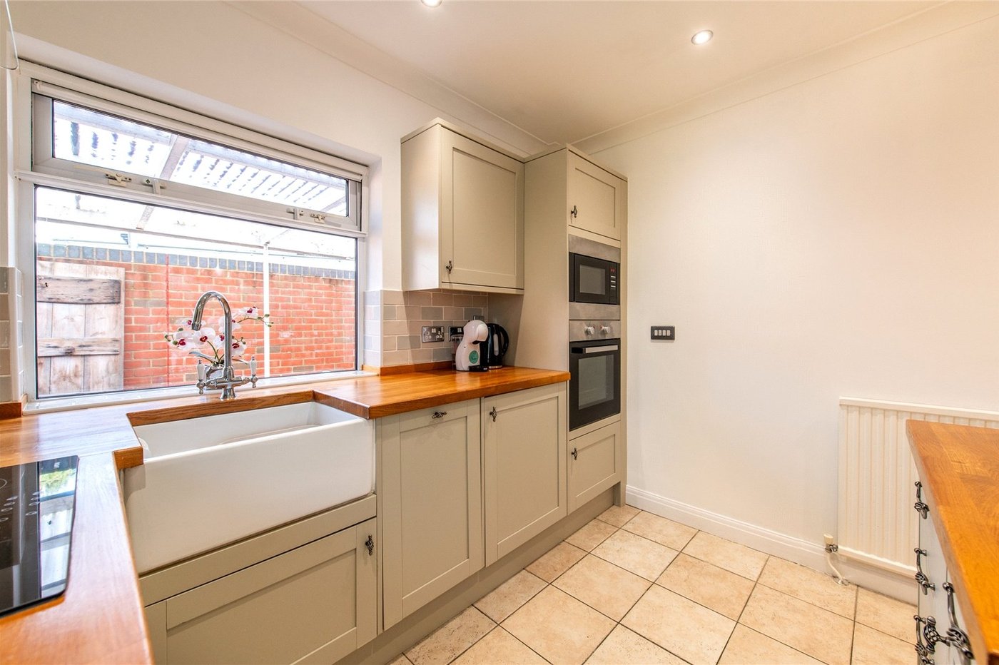 2 bedroom bungalow for sale in Weavering | Robinson Michael & Jackson