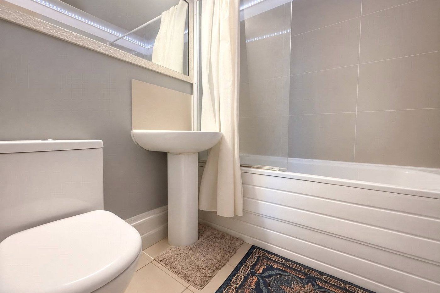 2 bedroom property for sale in Master Gunner Place | Robinson Jackson