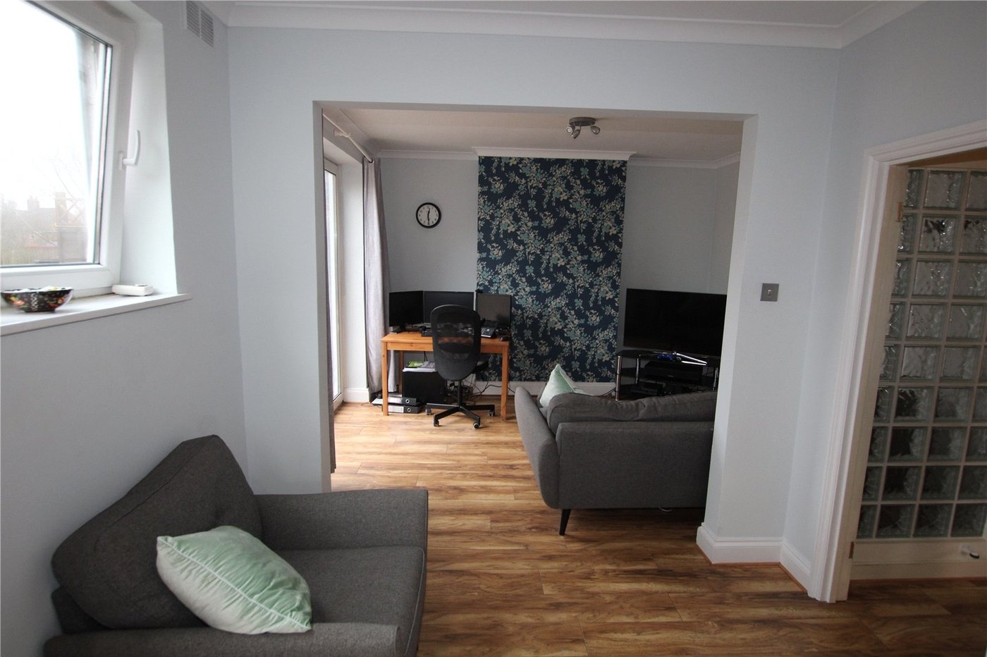 2 bedroom property for sale in Eltham | Robinson Jackson