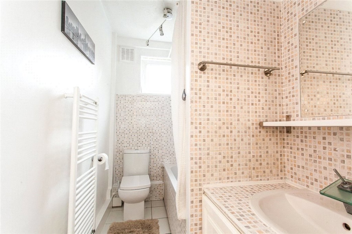 2 bedroom property for sale in Eltham | Robinson Jackson