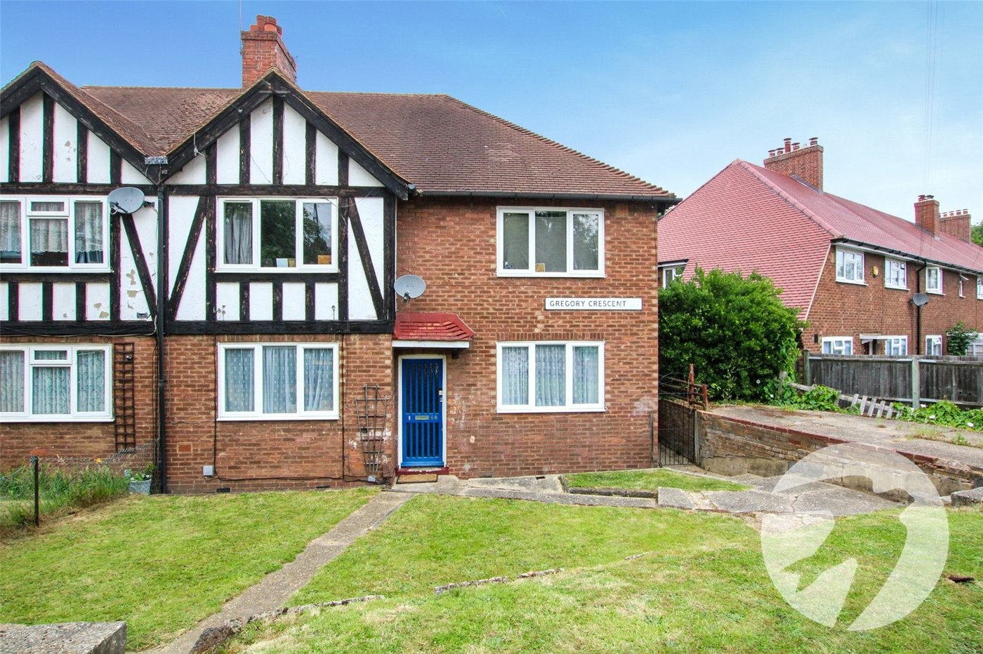 2 bedroom property for sale in London | Robinson Jackson