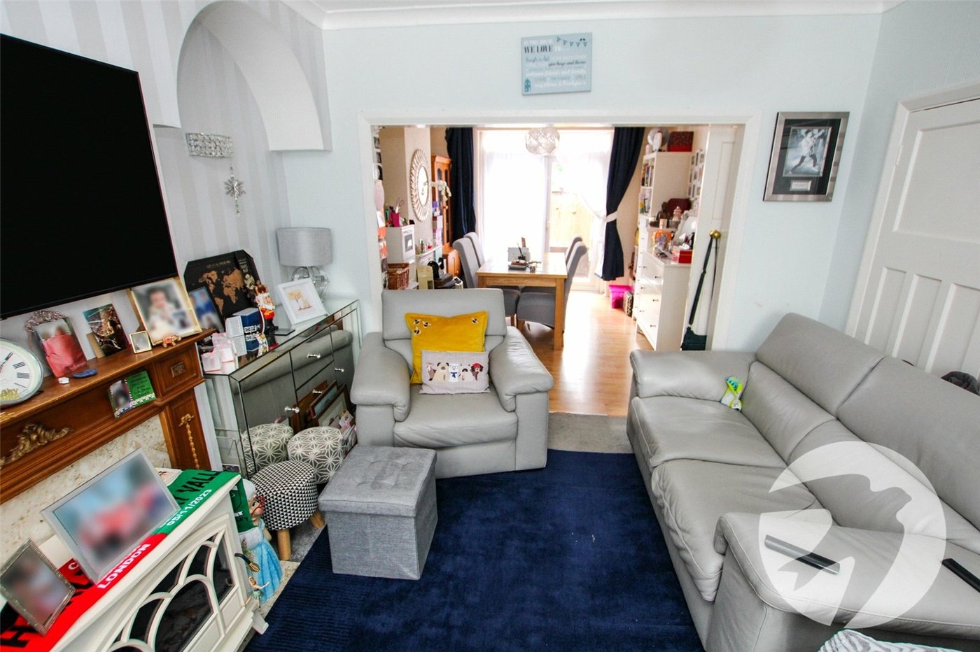 2 bedroom property for sale in London | Robinson Jackson