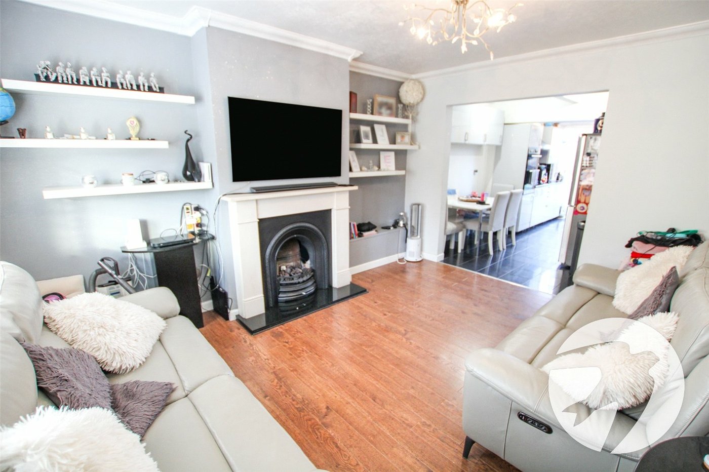 4 bedroom house for sale in London | Robinson Jackson