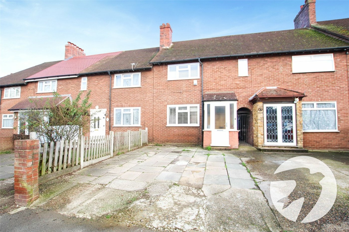 4 bedroom house for sale in London | Robinson Jackson