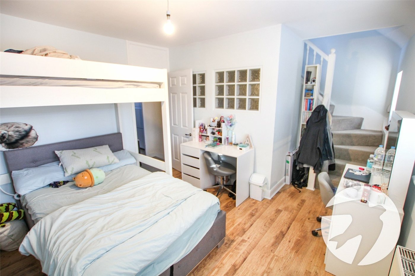 4 bedroom house for sale in London | Robinson Jackson