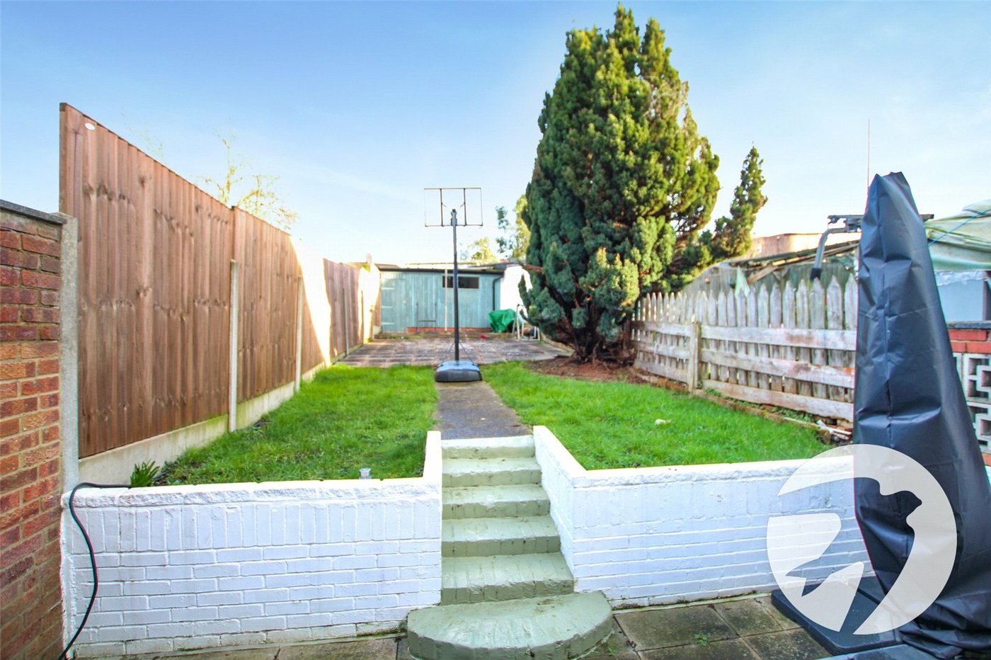 4 bedroom house for sale in London | Robinson Jackson