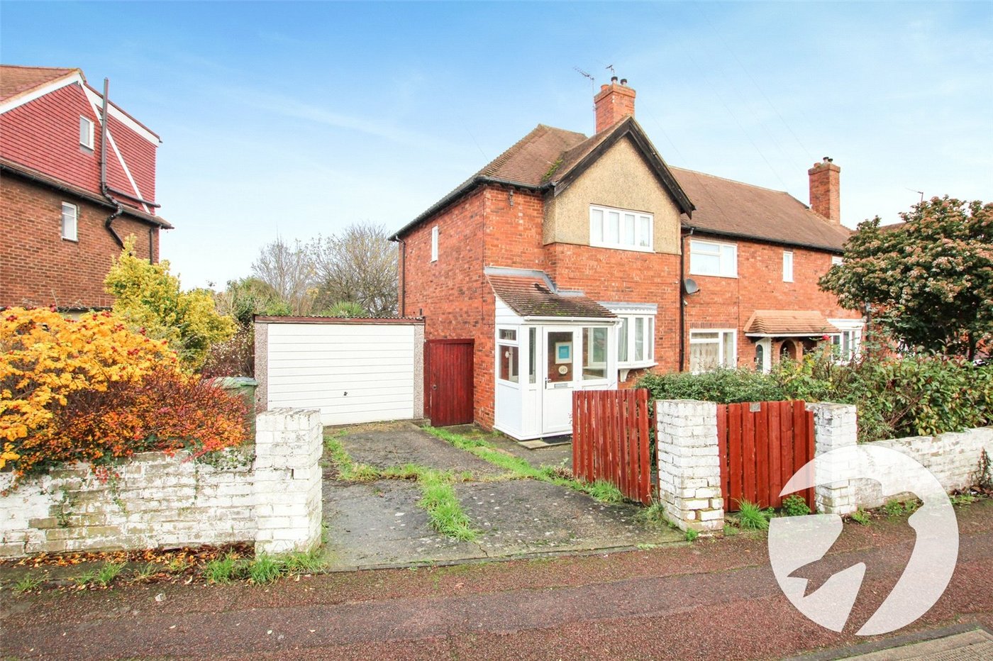 3 bedroom house for sale in London | Robinson Jackson