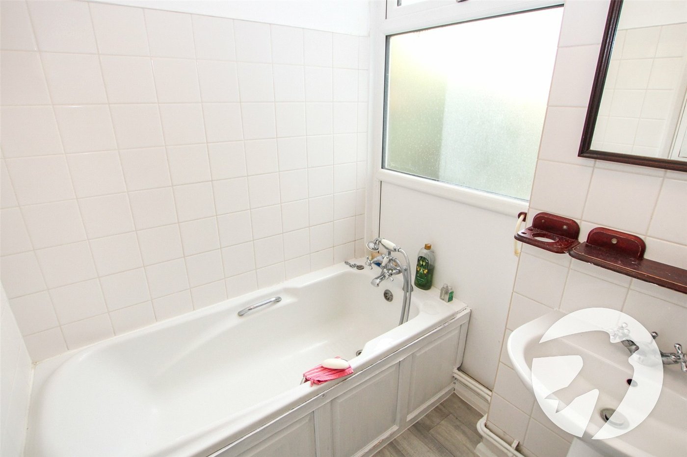 3 bedroom house for sale in London | Robinson Jackson