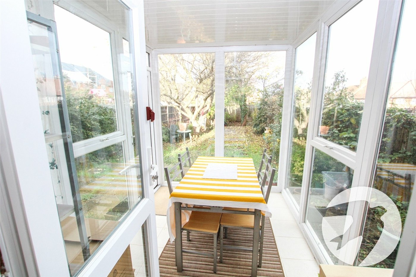 3 bedroom house for sale in London | Robinson Jackson