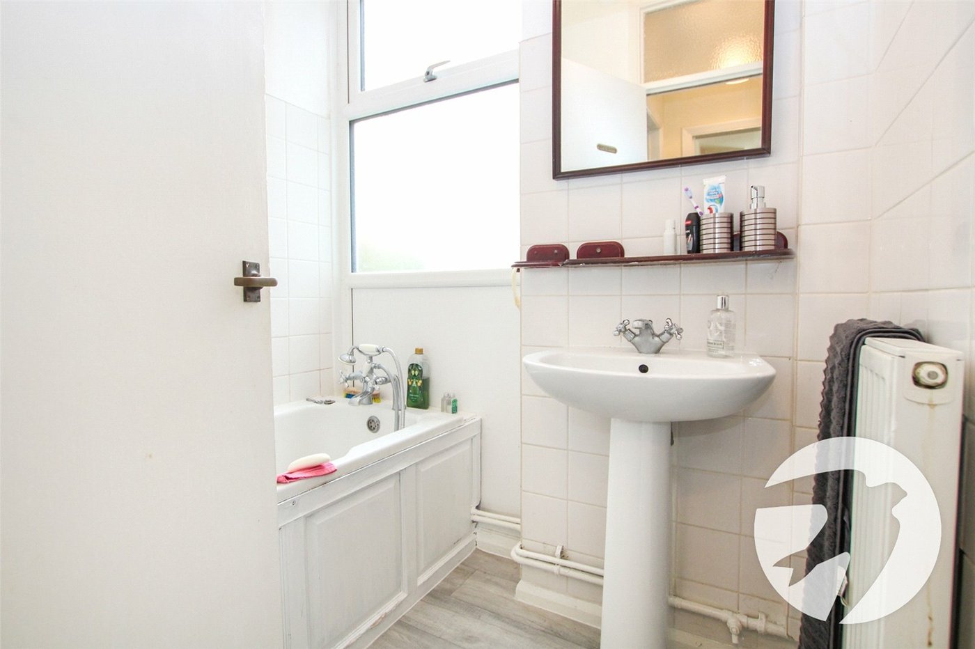 3 bedroom house for sale in London | Robinson Jackson