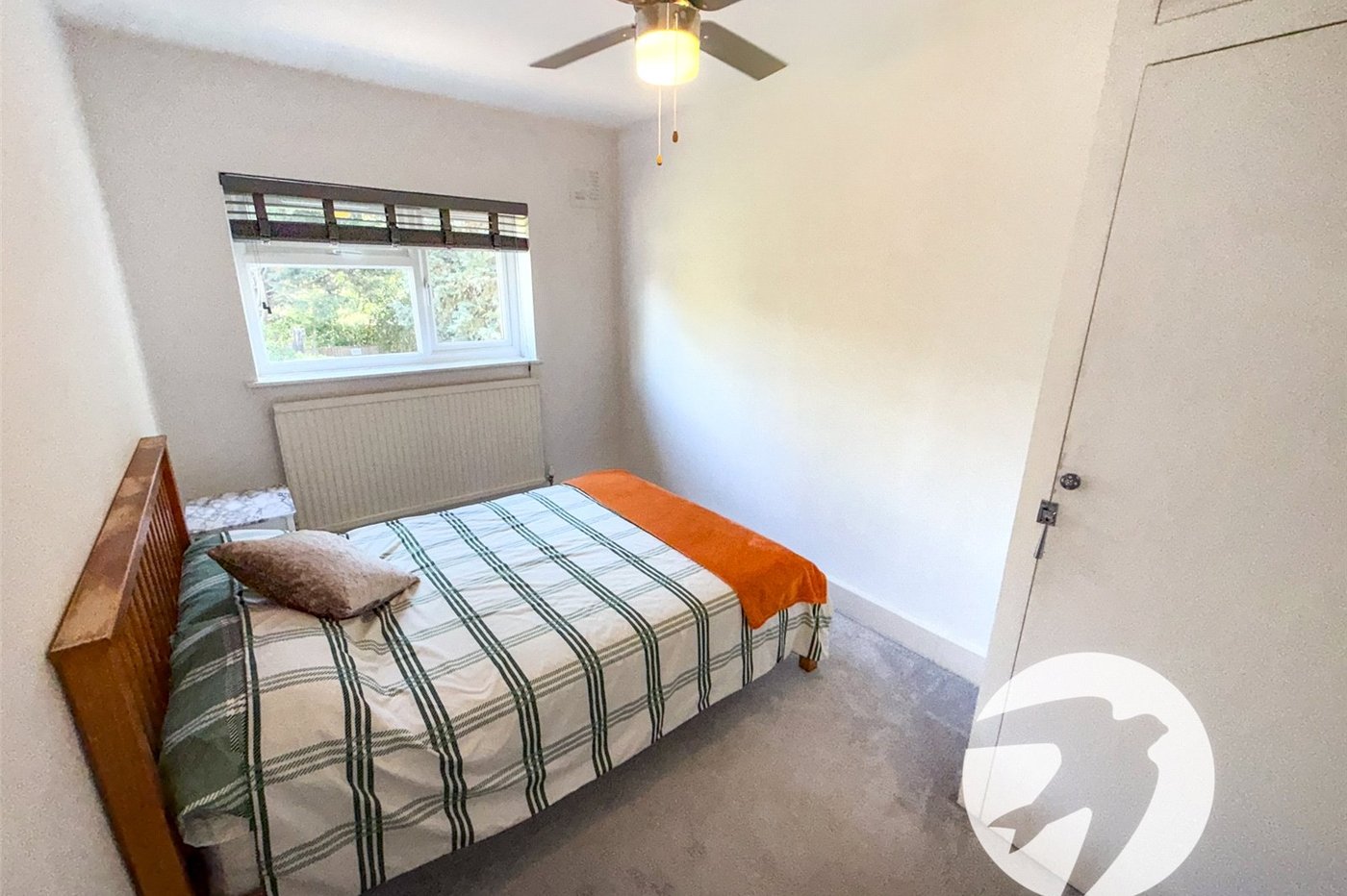 3 bedroom house for sale in London | Robinson Jackson