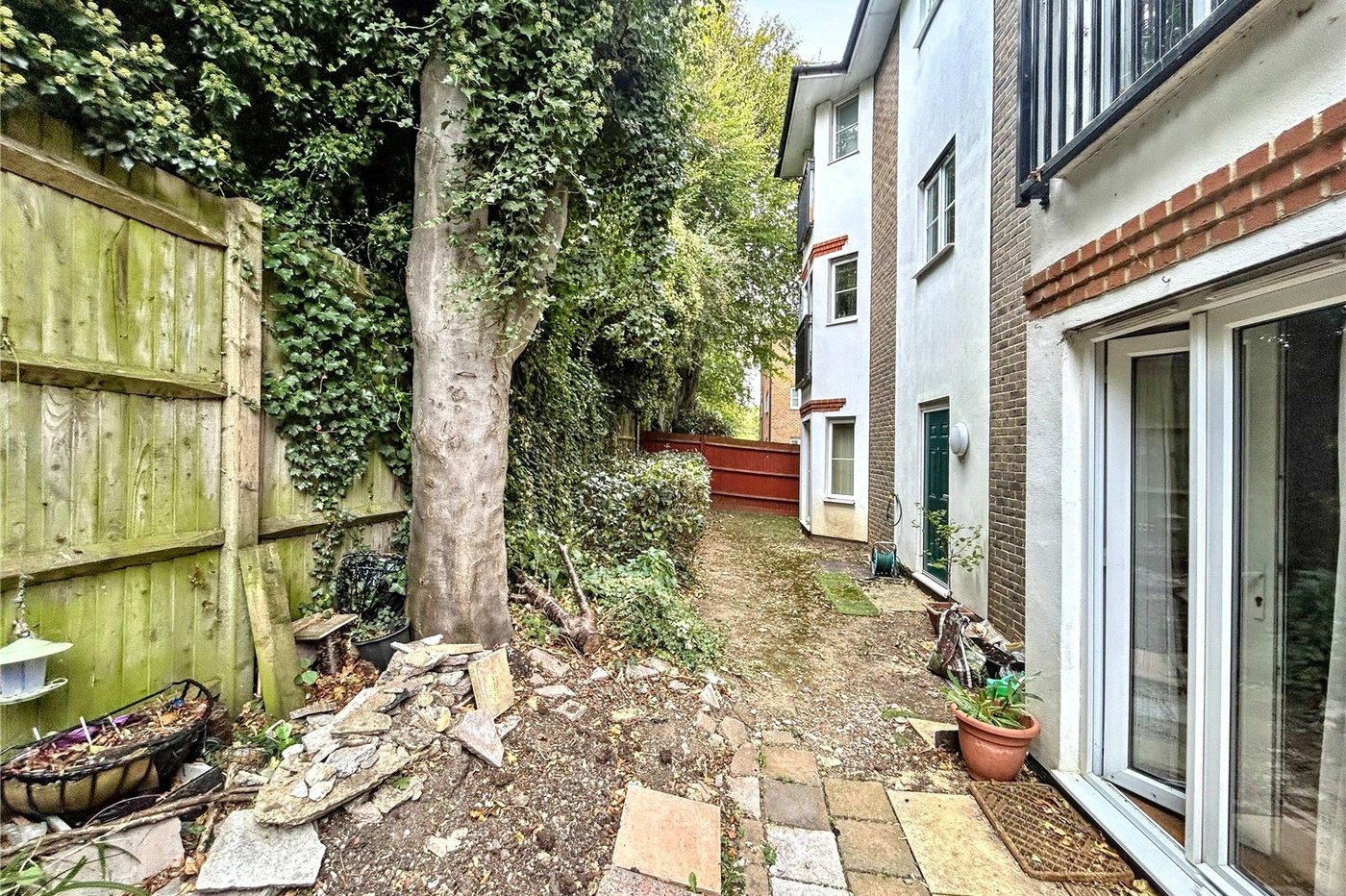 2 bedroom property for sale in Gillingham | Robinson Michael & Jackson