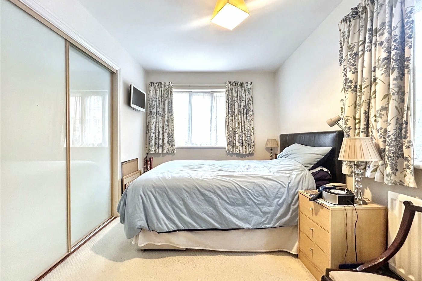 2 bedroom property for sale in Gillingham | Robinson Michael & Jackson