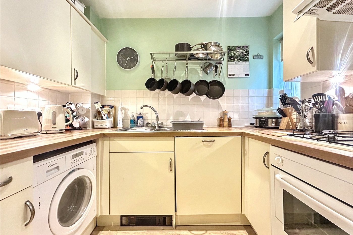2 bedroom property for sale in Gillingham | Robinson Michael & Jackson