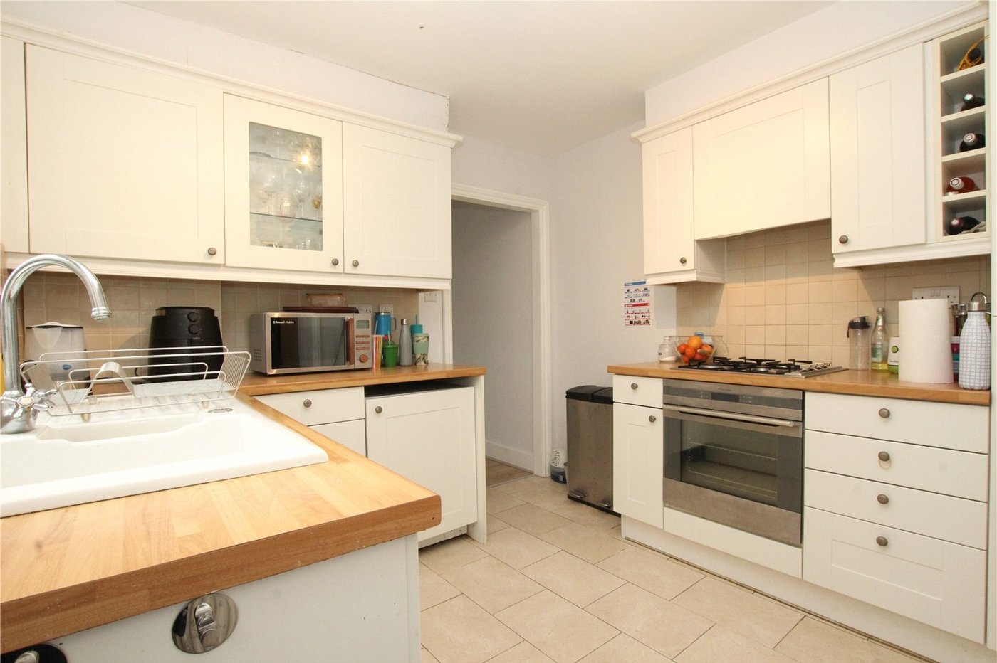 2 bedroom property for sale in London | Robinson Jackson